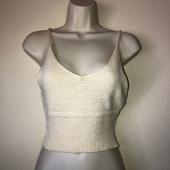 debut Tops - 💰DEBUT || cream knit crop top ML